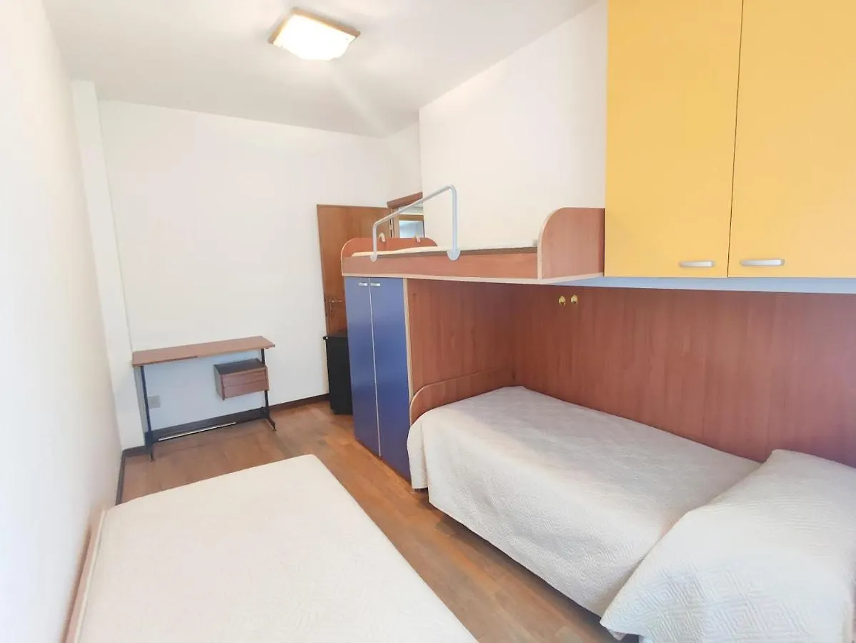 Lcc - Centralissimo - 100 Mt Da Piazza Mazzini - 50 Mt Dal Mare - Immobil Relax Lido di Jesolo Italy